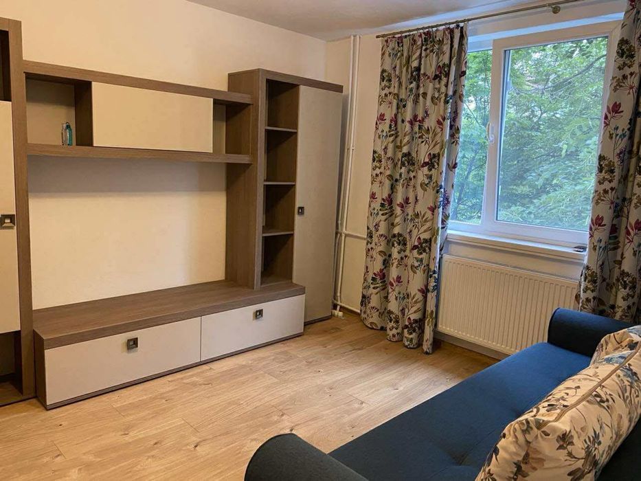 Vanzare apartament 2 camere Calea Bucuresti