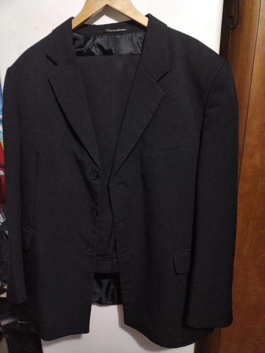 Мъжки костюми и сака