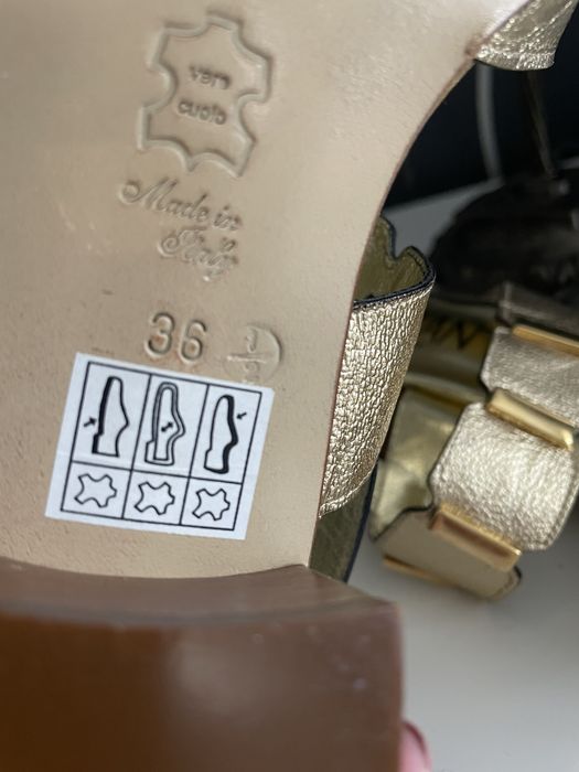 Sandale aurii din piele