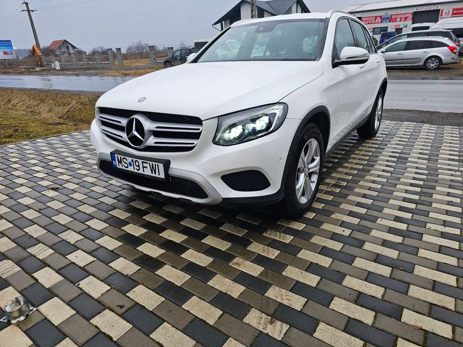 Mercedes-Benz GLC Mercedes-Benz Glc 250 4Matic 9G-Tronic