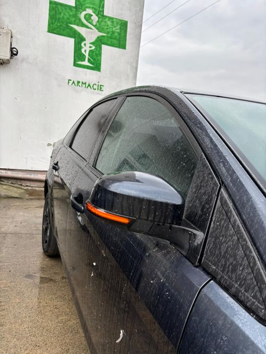 Vand ford focus mk2 1.8tdci.  2008