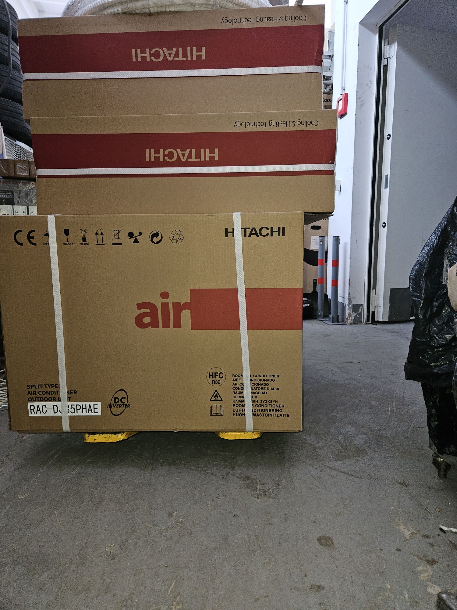 Aer conditionat Hitachi 12000 btu