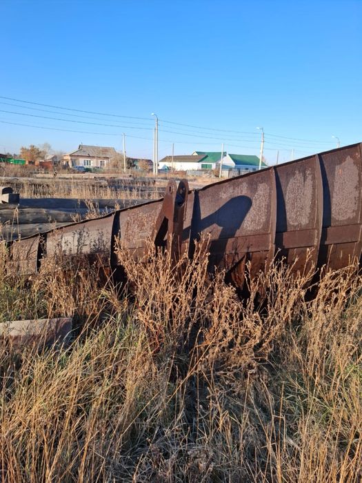 Боковой отвал на К700