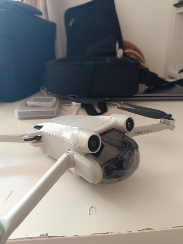Drona Dji mini3 pro noua 3 baterii