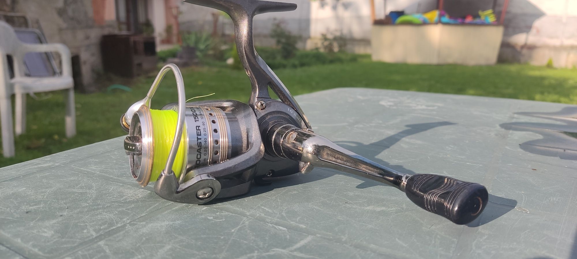 Продавам daiwa procaster 1500 a в перфектно състояние.