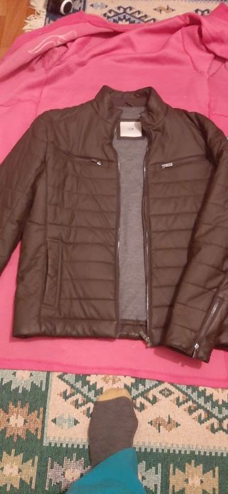 Куртка мужская зимняя спортивного стиля