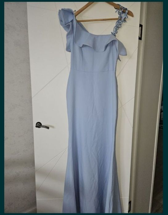 Платье со шлейфом