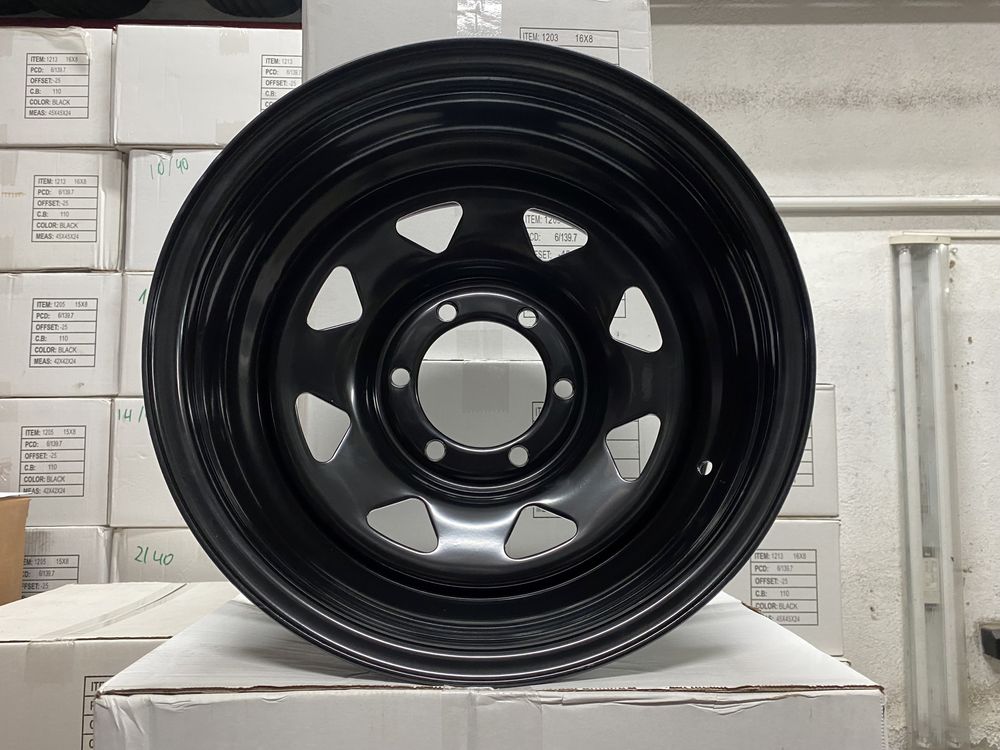 16x8.0 J 6x139.7 ET -40 Стоманени Минусови Джанти за Offroad