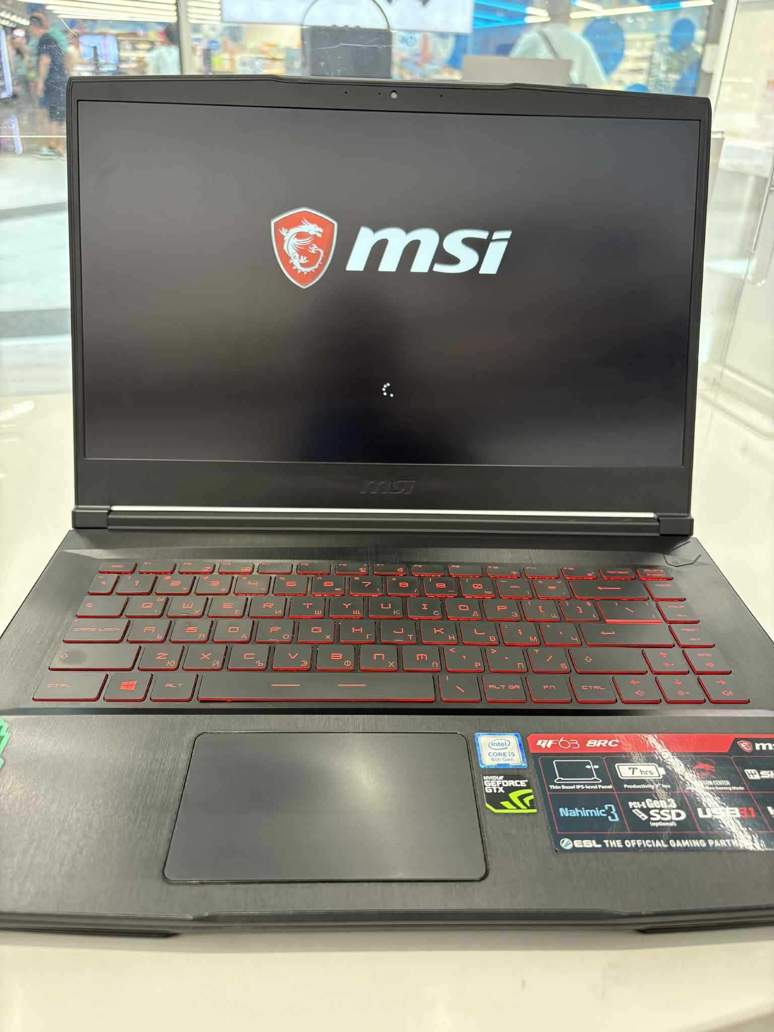 Геймърски лаптоп MSI GF63
