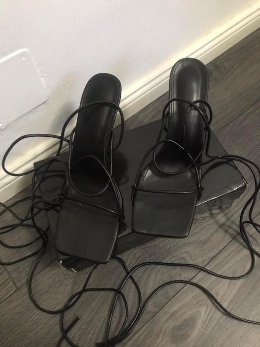 Sandale negre elegante