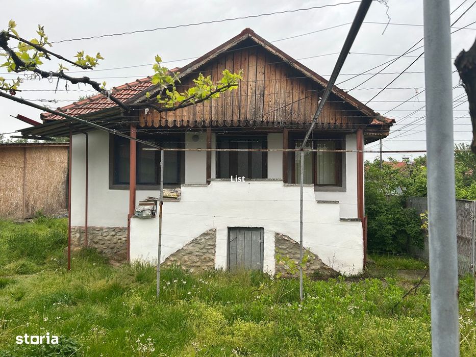 Casă Scoarta Est: 48m², 2 Camere, 51.000€. Comision 0%