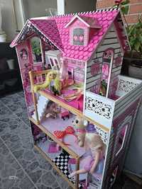 Розова Къща за кукли