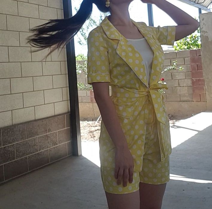 Тройка из Турции. Состояние новое. Качество отличное. Ткань приятно