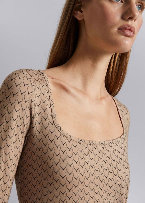 &Other stories топ с квадратно деколте