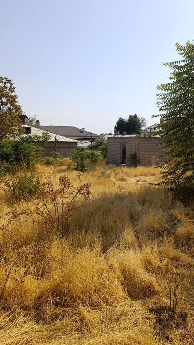 Продаю землю Мирзоулугбекский район центр Луначарского 17 соток.