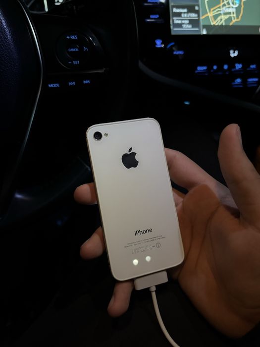 Айфон 4с  iPhone 4s