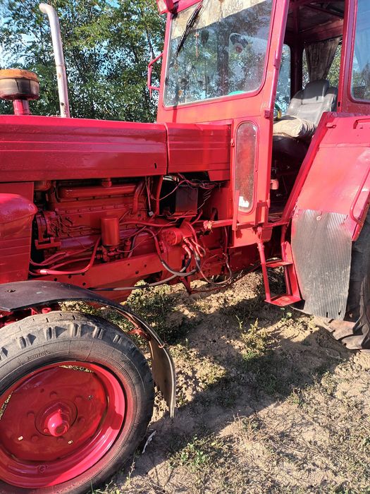 Tractor romanesc+plug