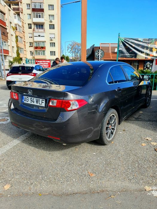 Honda accord 8 din  2009, motor 2.2 i-Dtec,Comenzi volan,pilot,clima