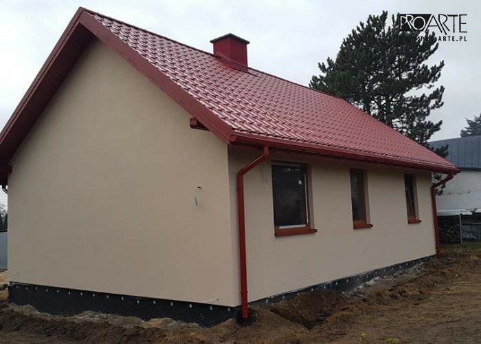 Vand case pe structura metalica invelite cu panouri sandwich