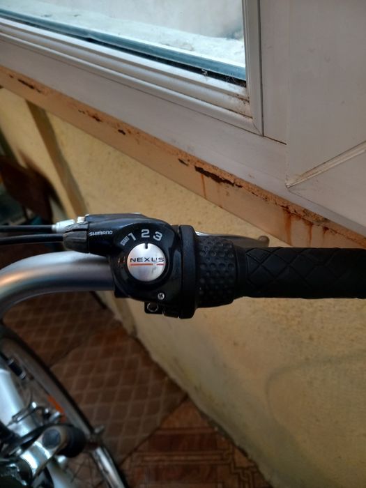 Vând bicicleta de dama