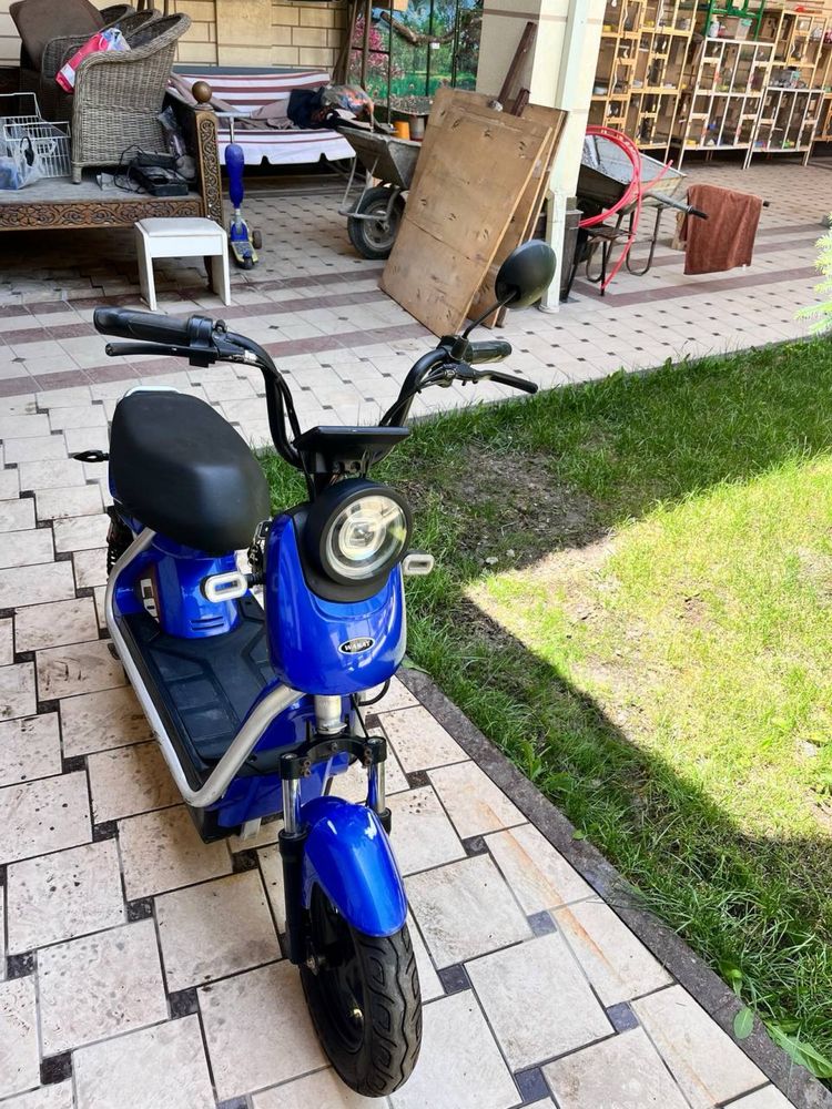 Skuter sotiladi srochna