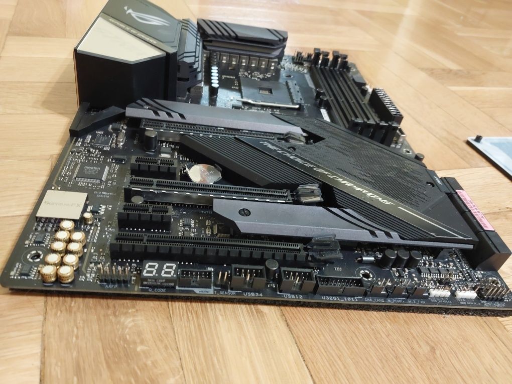 Asus ROG StriX X570-E Gaming Wi-Fi , AM4