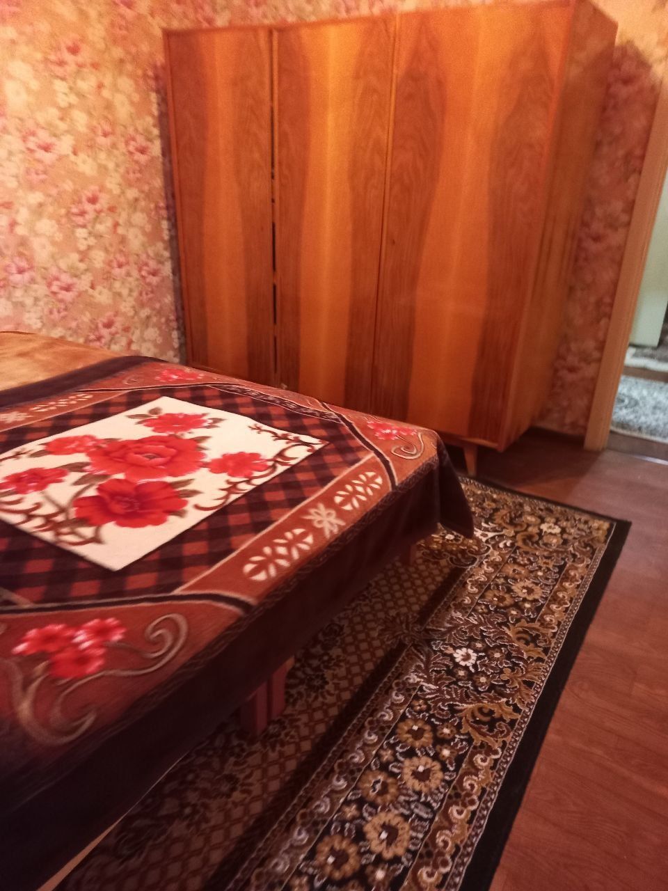 Сдается в аренду 2 ком. квартира, 2/1/9, в Сергели 7. Рядом с метро.
