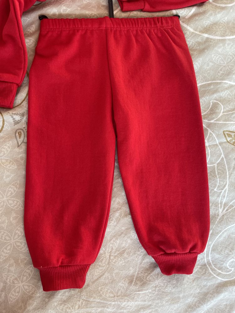 Детска блузка и панталонче в червено