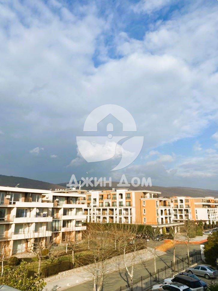 Апартамент с ПАНОРАМА МОРЕ и ПЛАНИНА в Престиж Форт Бийч, Свети Влас