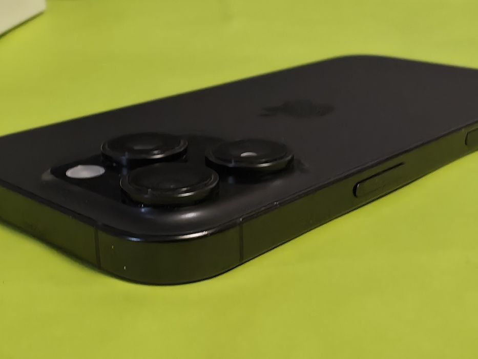 256GB iPhone 16 Pro Yettel Гаранция 2026г. Black | Черен