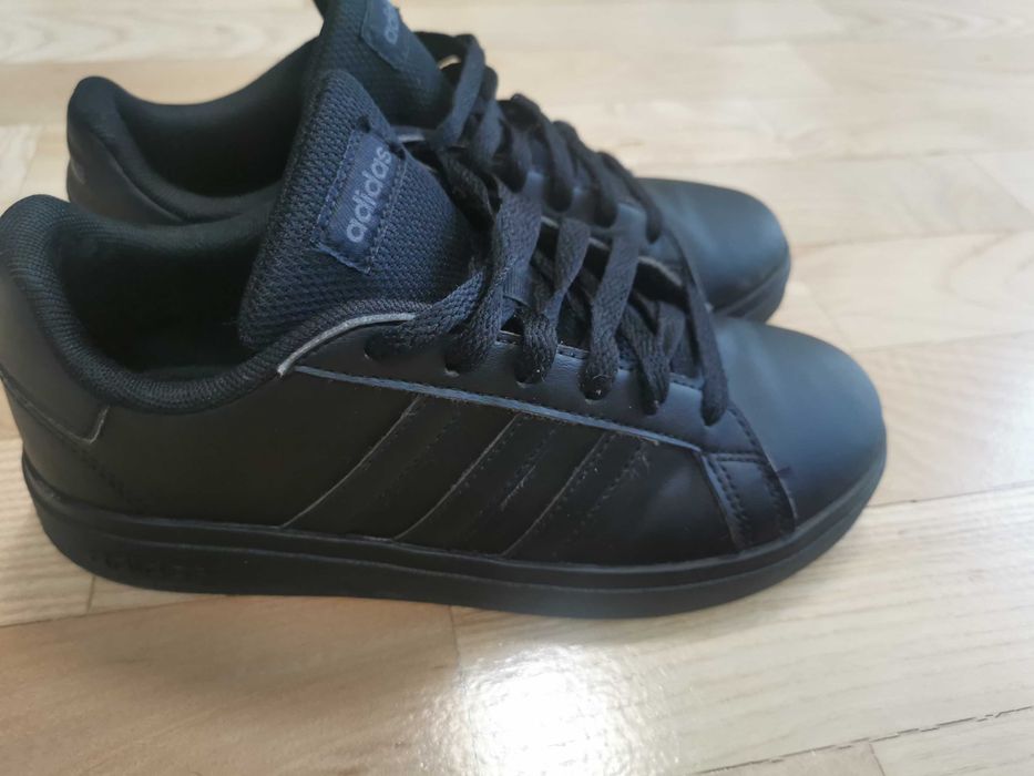 Маратонки Adidas