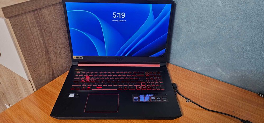 Laptop gaming acer nitro5 i7  19"