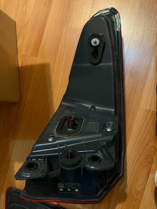 Оригинални БМВ стопове G30