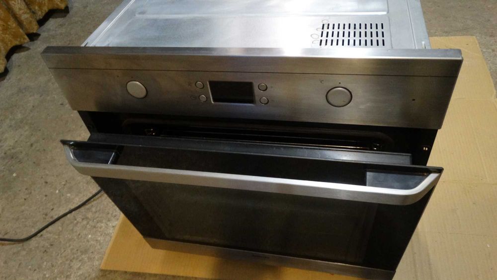 Фурна за вграждане BEKO