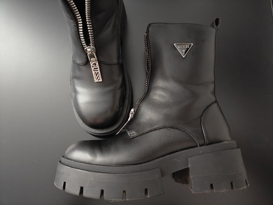 Ghete Guess stil masiv de damă