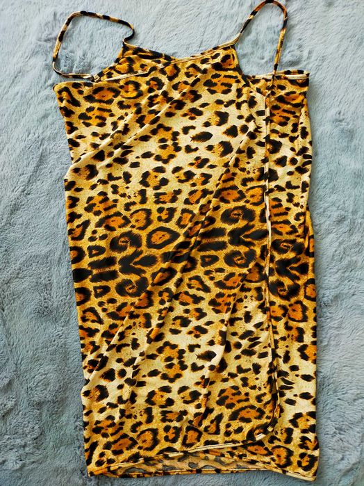 Pareo/rochie pt costum de baie