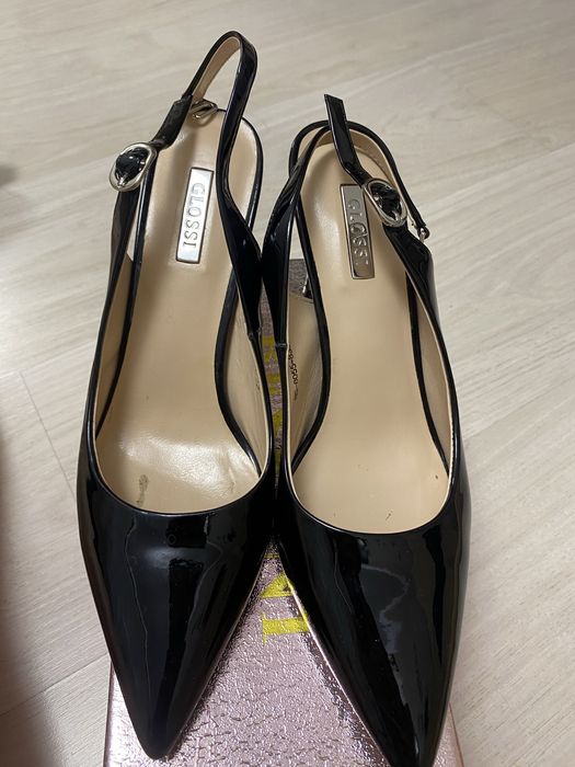 Продам туфли чёрные бренд