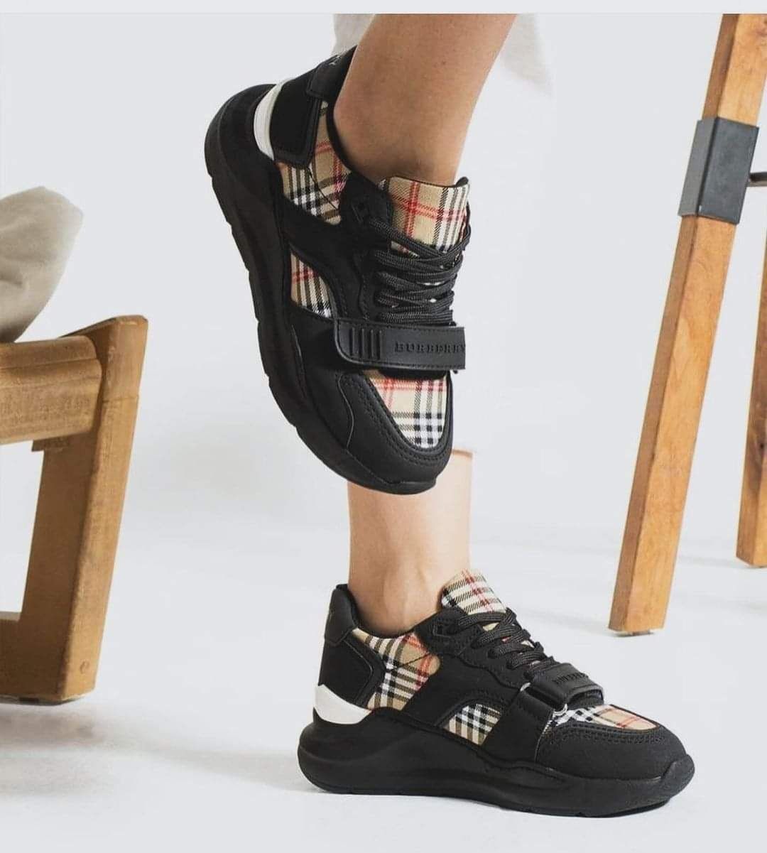 Маратонки Valentino/Burberry/Nike