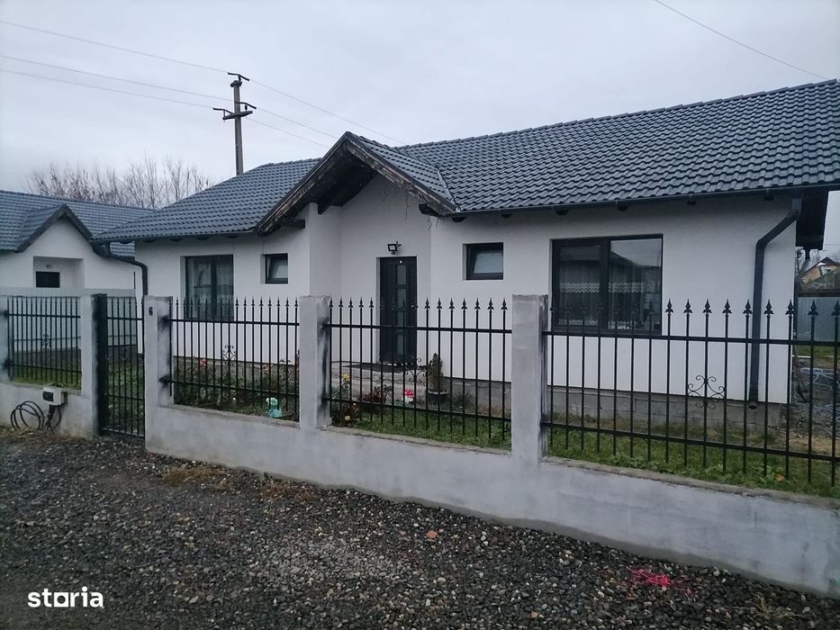Inchiriez casa singur in curte, Sancraiu de Mures