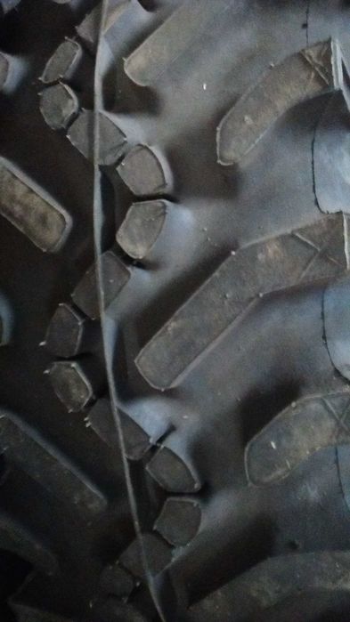 Агрогуми 420/70R28(14.9R28)- комплект