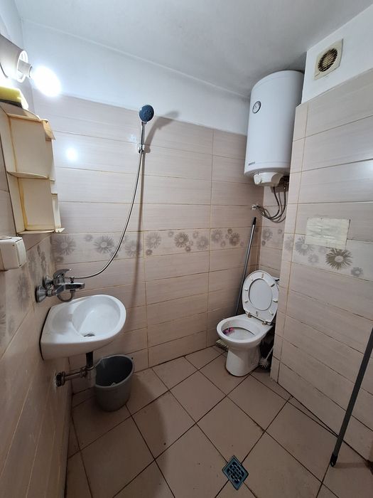 Дава се под наем Ателие в София, Център - 20 кв.м за 204 € - Снимка #1