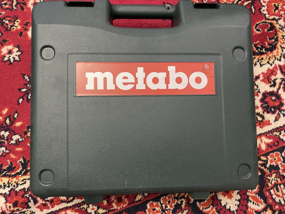 Продам ударную дрель Metabo