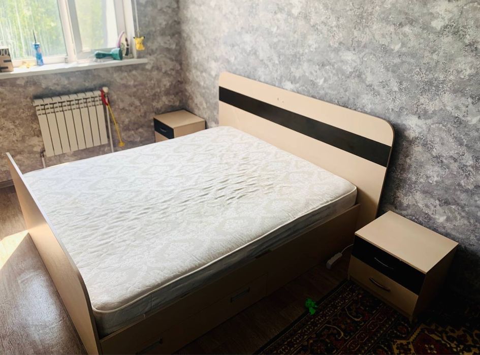 Спальная кровать