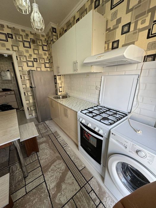 Срочно Метро Алмас 1 комнатная ЖК "Ассалом Хаво" новостройка