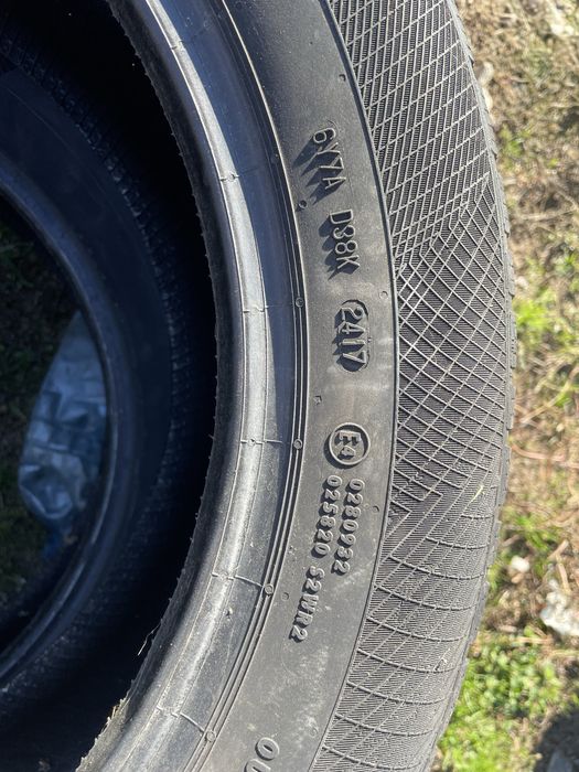 Зимни гуми continental 235/55R17 2бр.