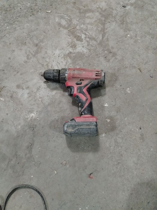 Шруповерт 12в 2000 тенге