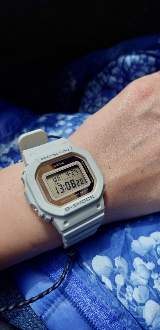 Casio дамски G-Shock gmd-s5600-8er