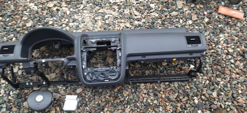 Plansa bord vw golf 5 / jetta