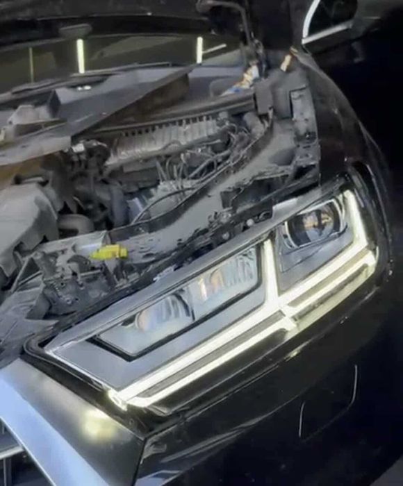 Reconditionare far Audi Q3,Q5 inlocuire fibra Led ,module Led,sticle