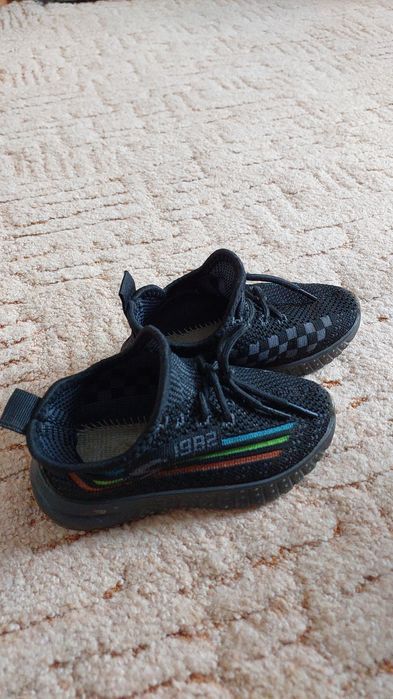 Летняя обувь в отличном состоянии для мальчика